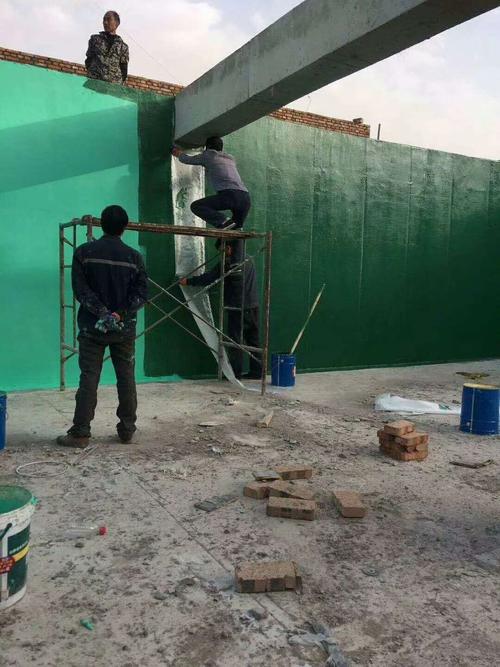 綦江针对老旧车间地面普遍存在的起砂、裂缝问题